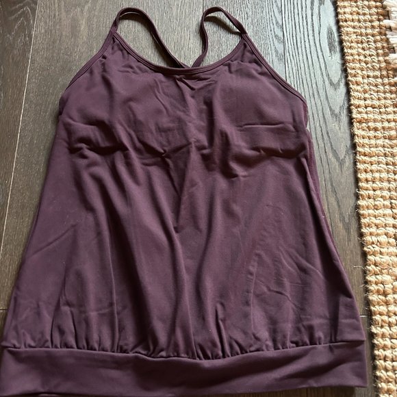 Tonic Active - Small Yoga Tank w/ built in bra (removable pads) - Picture 1 of 3